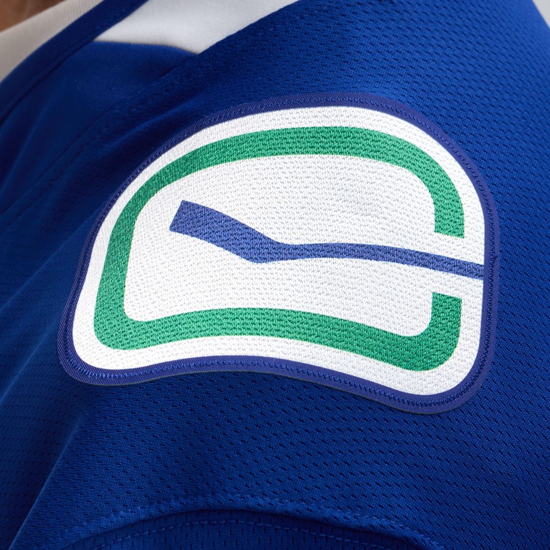 Vancouver Canucks Fanatics Home Team Breakaway Jersey - Blue