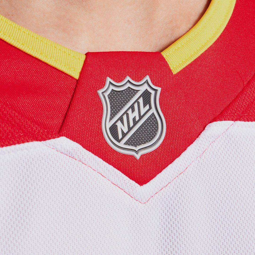 Calgary Flames Fanatics Away Premium Jersey - White