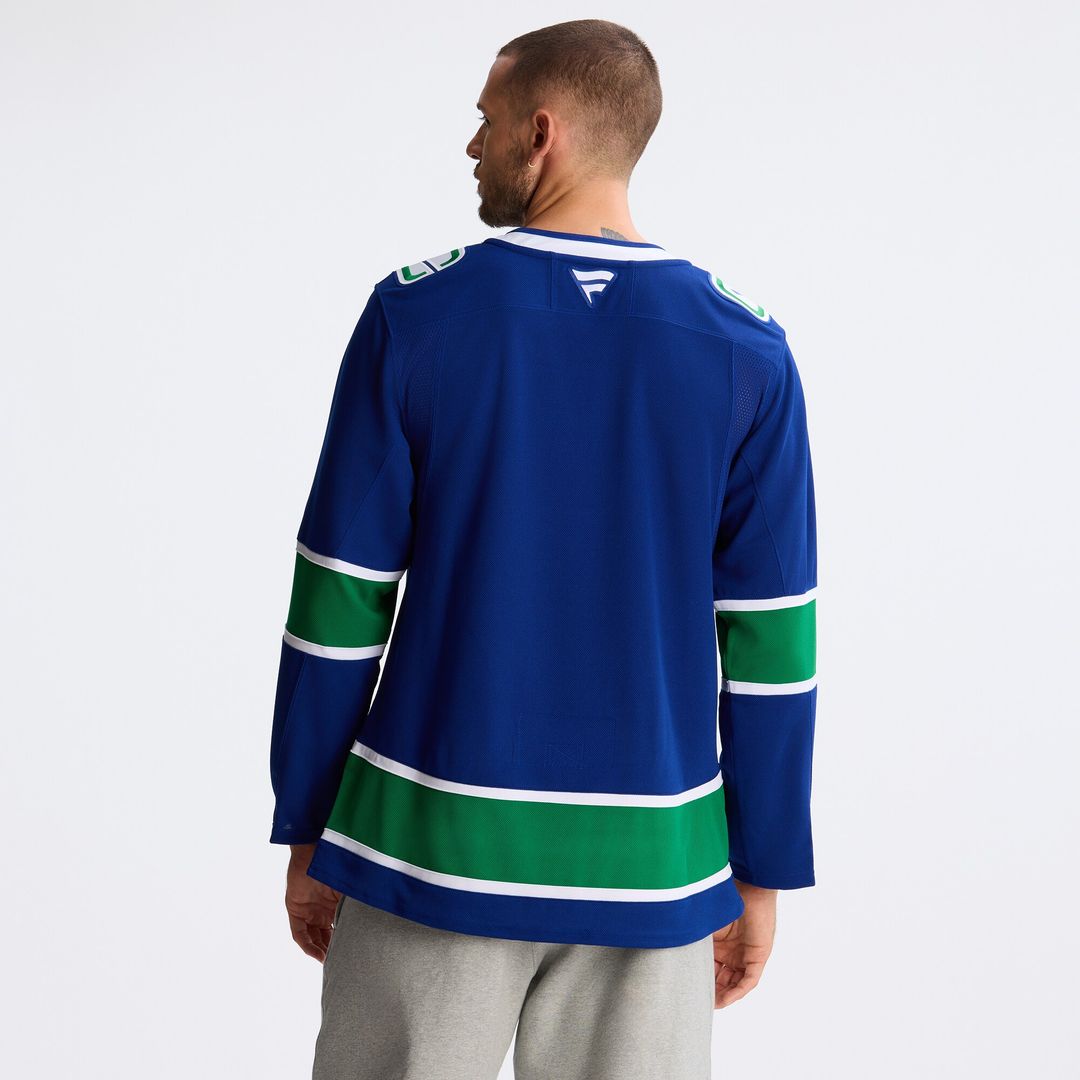 Vancouver Canucks Fanatics Away Premium Jersey - White
