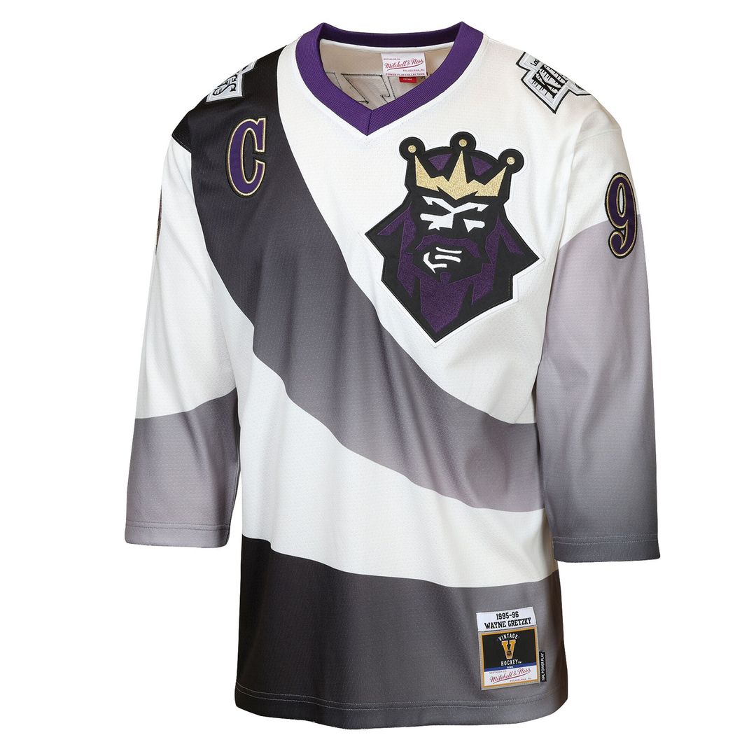Wayne Gretzky Los Angeles Kings Mitchell & Ness Youth 1995/96 Power Play Throwback Alternate Player Jersey with Captain Patch - White